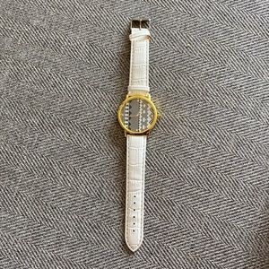 Fashion watch black and white